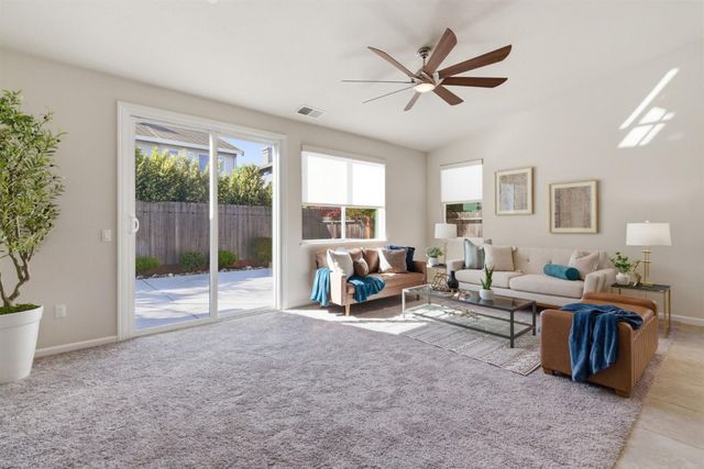 3832 Lookout Dr, Modesto, CA 95355