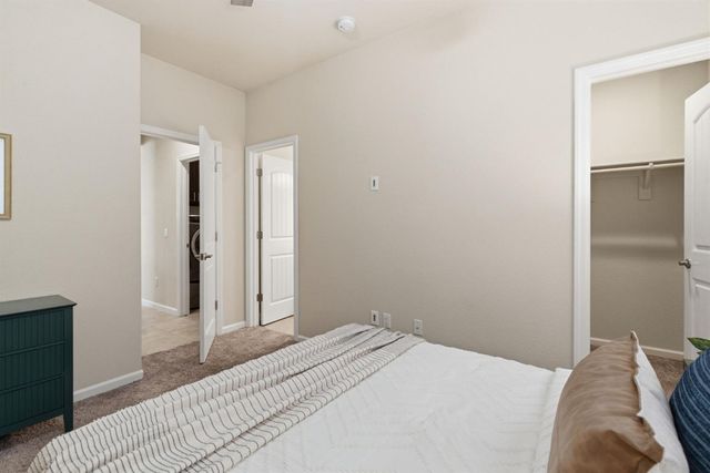 3832 Lookout Dr, Modesto, CA 95355