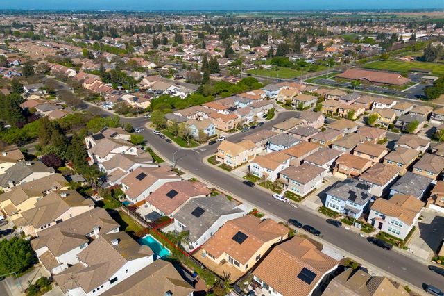 3832 Lookout Dr, Modesto, CA 95355