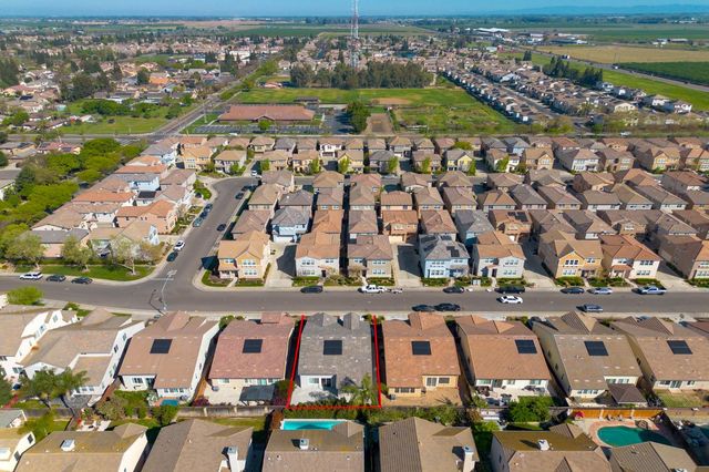 3832 Lookout Dr, Modesto, CA 95355