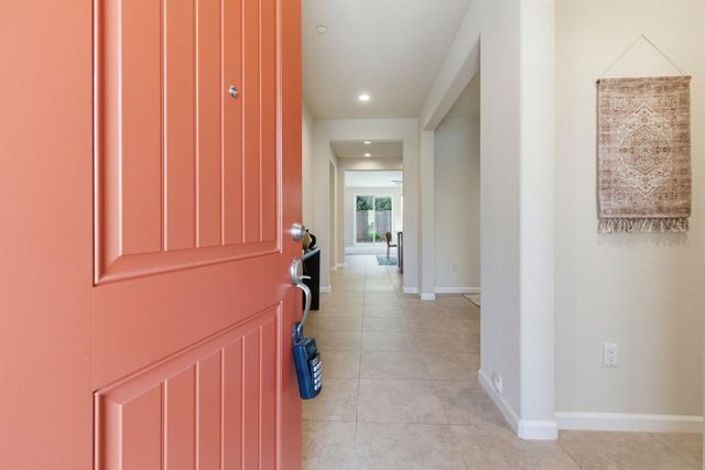 3832 Lookout Dr, Modesto, CA 95355