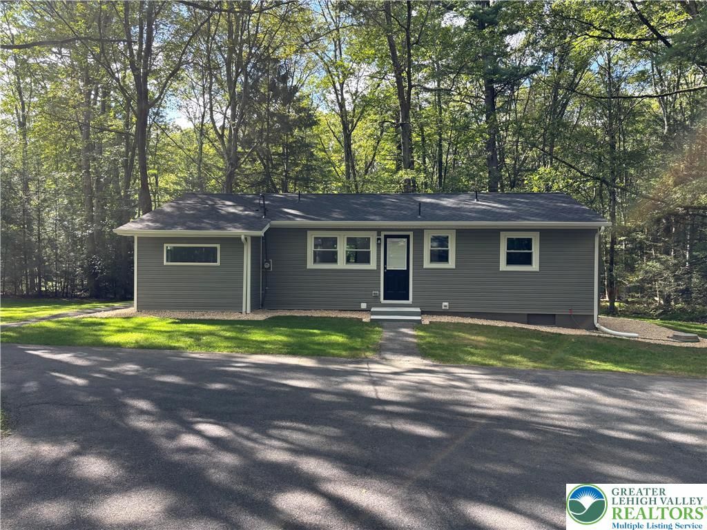 250 Bird Lane, Polk Twp, PA 18058