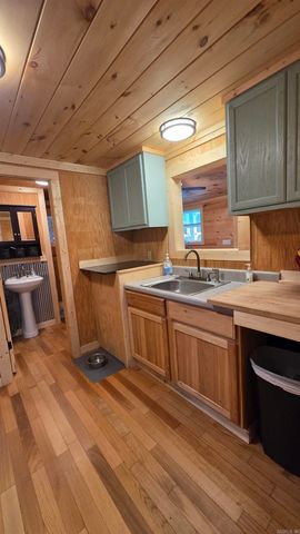 1745 Sandiff, Shirley, AR 72153