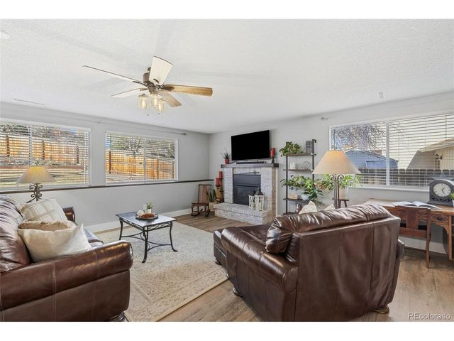 3160 Westcliff Dr E, Colorado Springs, CO 80906