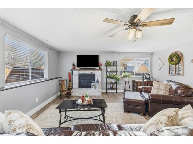 3160 Westcliff Dr E, Colorado Springs, CO 80906