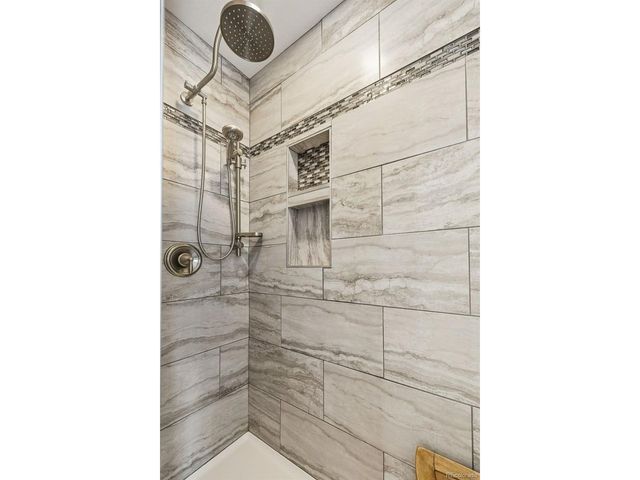 3160 Westcliff Dr E, Colorado Springs, CO 80906