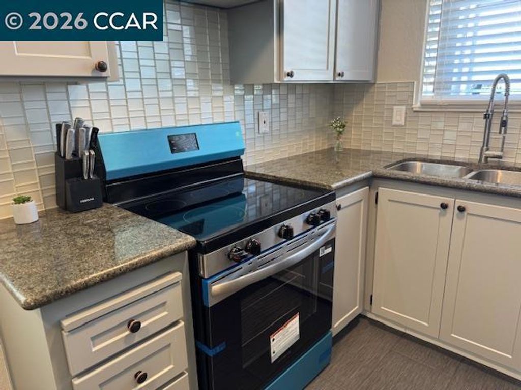 Image 12 of property listing at 37 Virgil Ct, Bay Point, CA 94565