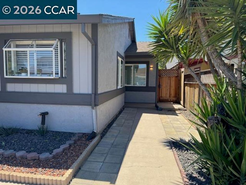 Image 3 of property listing at 37 Virgil Ct, Bay Point, CA 94565