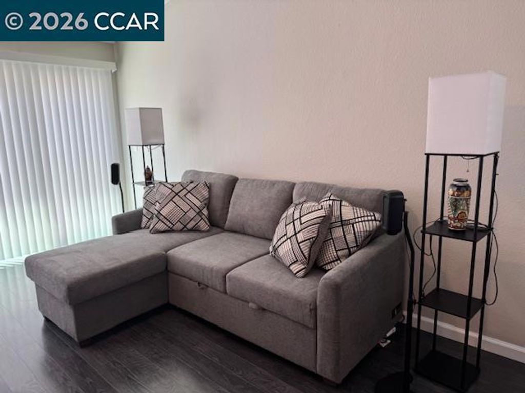 Image 8 of property listing at 37 Virgil Ct, Bay Point, CA 94565