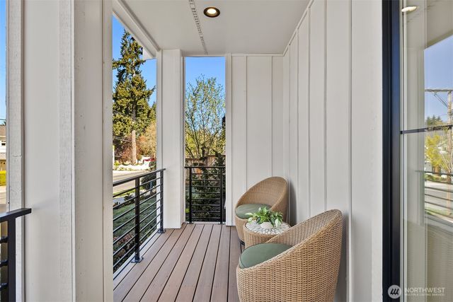 319 18th Avenue, Kirkland, WA 98033