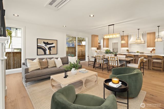 319 18th Avenue, Kirkland, WA 98033