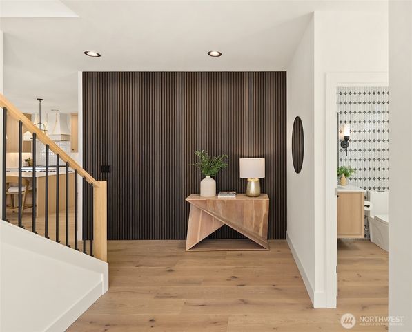 319 18th Avenue, Kirkland, WA 98033