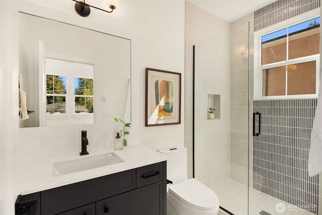 319 18th Avenue, Kirkland, WA 98033