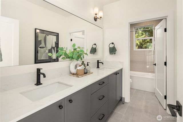 319 18th Avenue, Kirkland, WA 98033