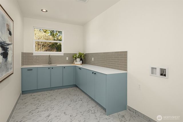 319 18th Avenue, Kirkland, WA 98033