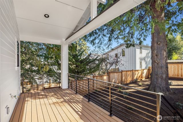 319 18th Avenue, Kirkland, WA 98033