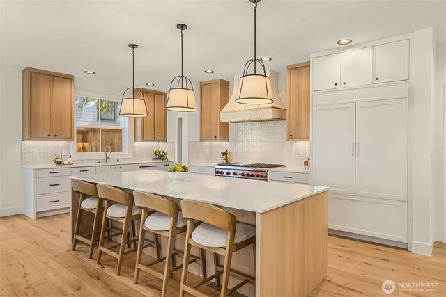 319 18th Avenue, Kirkland, WA 98033