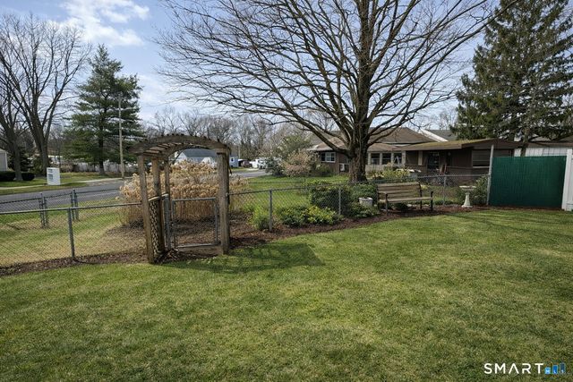 3 Seventh Street, Newington, CT 06111