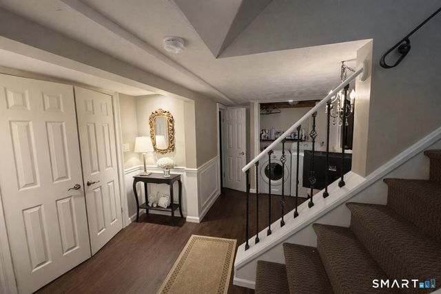 3 Seventh Street, Newington, CT 06111