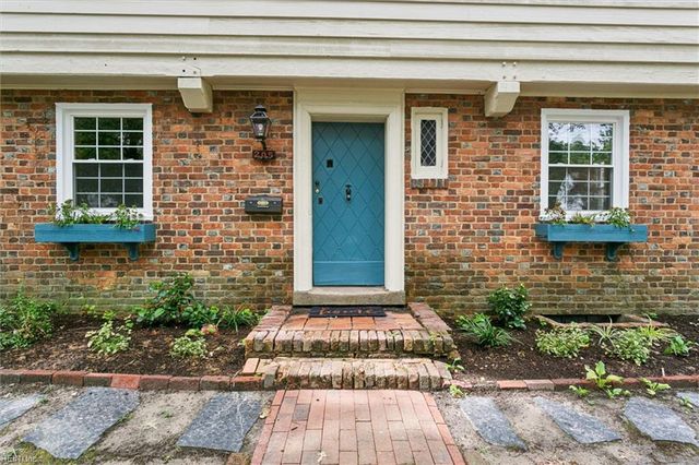 205 River RD, Newport News, VA 23601