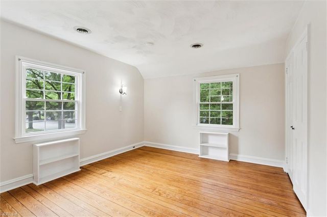 205 River RD, Newport News, VA 23601