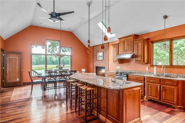 5286 Bennetts Pasture RD, Suffolk, VA 23435