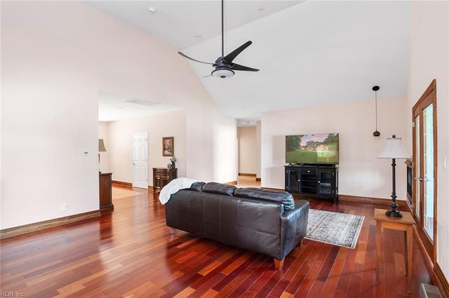 5286 Bennetts Pasture RD, Suffolk, VA 23435