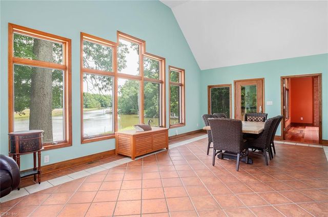 5286 Bennetts Pasture RD, Suffolk, VA 23435