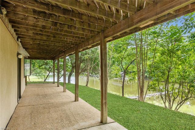 5286 Bennetts Pasture RD, Suffolk, VA 23435
