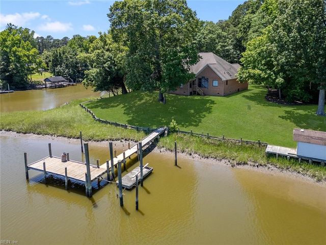 5286 Bennetts Pasture RD, Suffolk, VA 23435