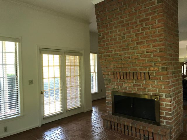 156 UVILLA ESTATES DR, Shenandoah Junction, WV 25442
