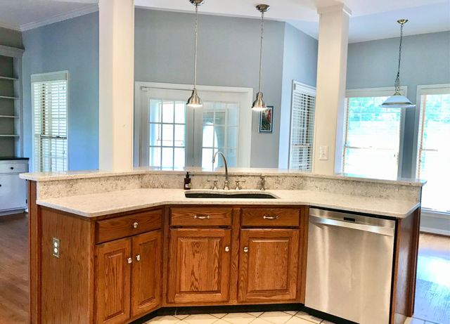 156 UVILLA ESTATES DR, Shenandoah Junction, WV 25442