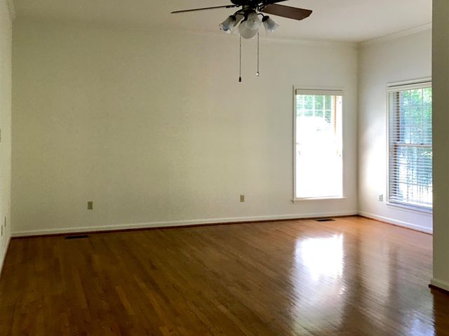 156 UVILLA ESTATES DR, Shenandoah Junction, WV 25442
