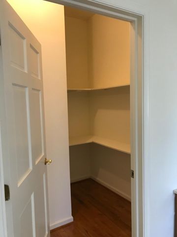 156 UVILLA ESTATES DR, Shenandoah Junction, WV 25442
