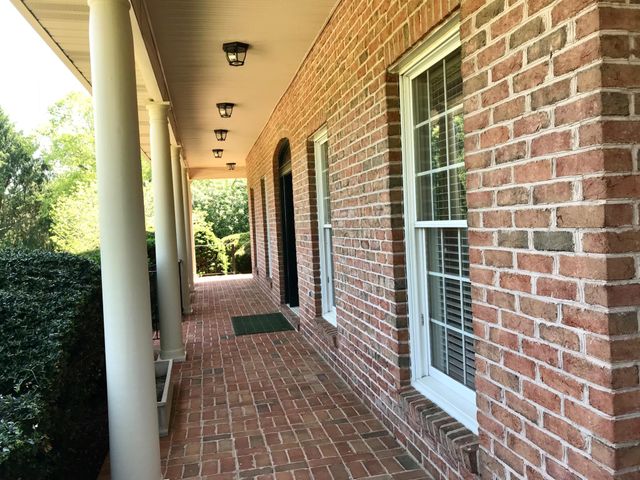 156 UVILLA ESTATES DR, Shenandoah Junction, WV 25442
