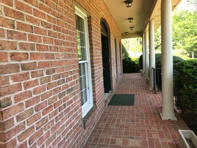 156 UVILLA ESTATES DR, Shenandoah Junction, WV 25442