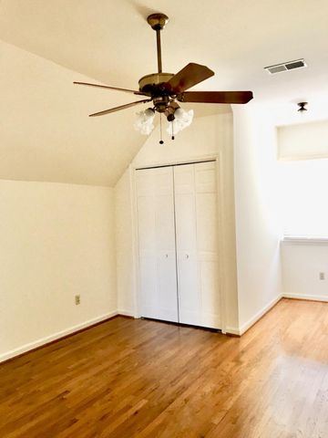 156 UVILLA ESTATES DR, Shenandoah Junction, WV 25442