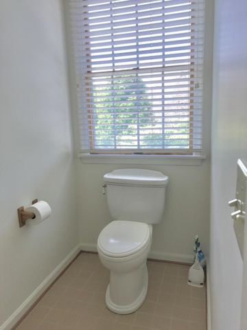 156 UVILLA ESTATES DR, Shenandoah Junction, WV 25442