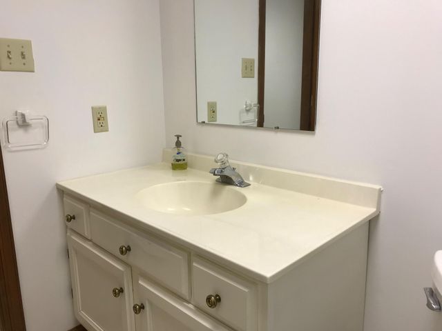 156 UVILLA ESTATES DR, Shenandoah Junction, WV 25442