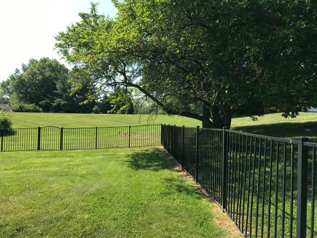 156 UVILLA ESTATES DR, Shenandoah Junction, WV 25442