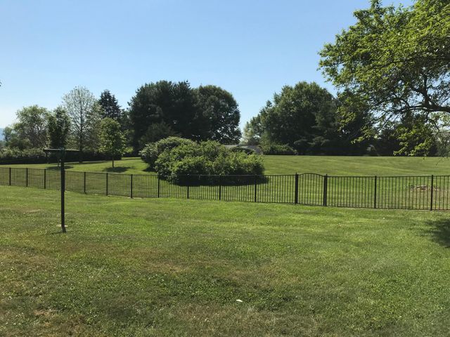 156 UVILLA ESTATES DR, Shenandoah Junction, WV 25442