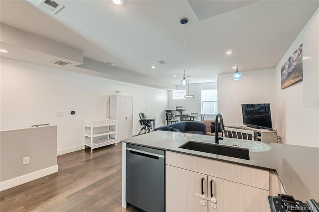 1284 Stuart Street, Denver, CO 80204