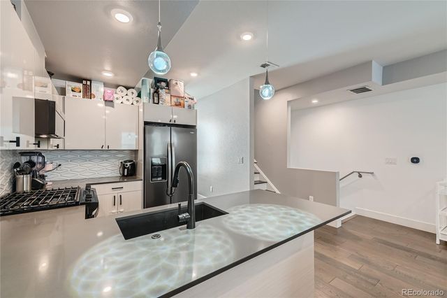 1284 Stuart Street, Denver, CO 80204