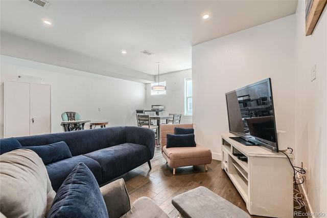 1284 Stuart Street, Denver, CO 80204