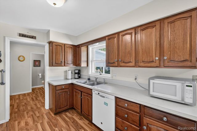 739 Surfwood Lane, Davison, MI 48423