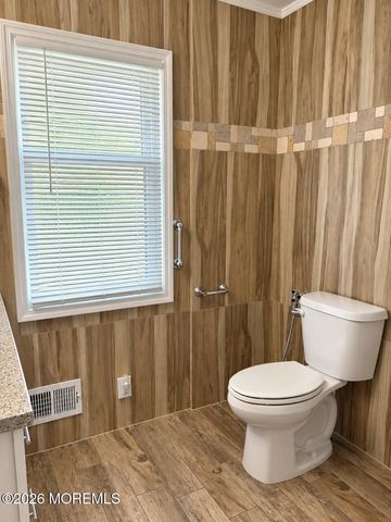 67 Claridge Court 152, Toms River, NJ 08753