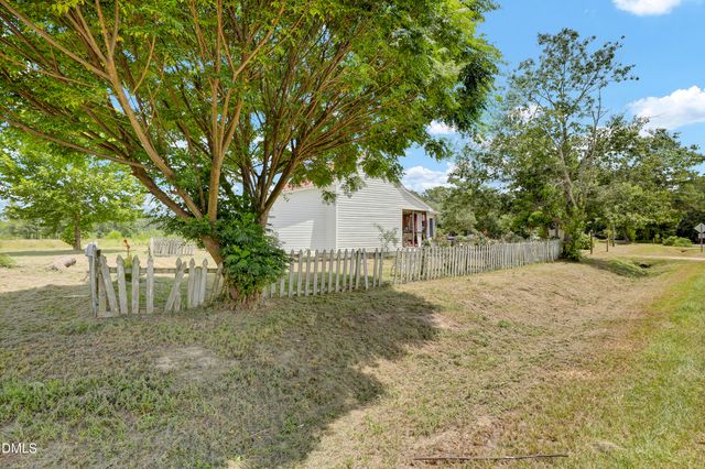 3001 Ebenezer Forrest Road, Garland, NC 28441