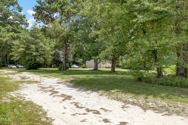 3001 Ebenezer Forrest Road, Garland, NC 28441