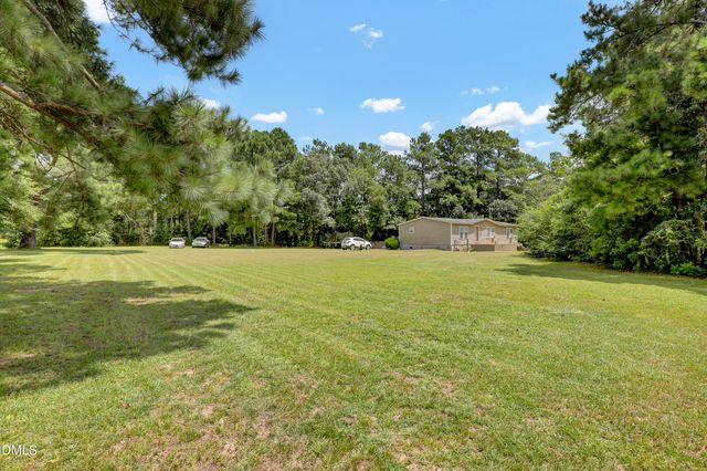 3001 Ebenezer Forrest Road, Garland, NC 28441