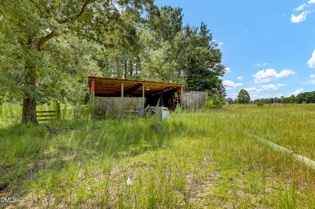 3001 Ebenezer Forrest Road, Garland, NC 28441